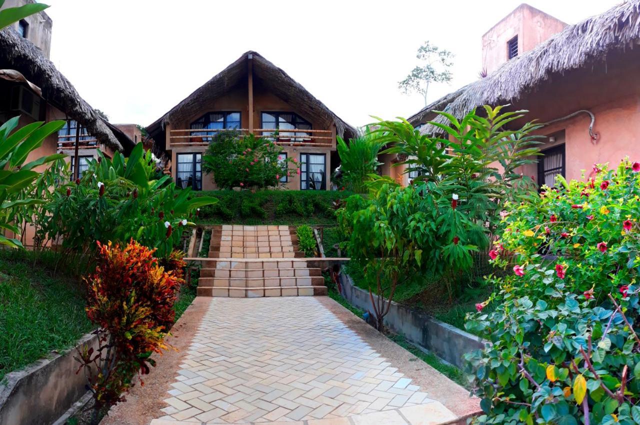 Axkan Palenque, Shows En Vivo & Gastronomia Mar Y Tierra & Travel Agency ภายนอก รูปภาพ
