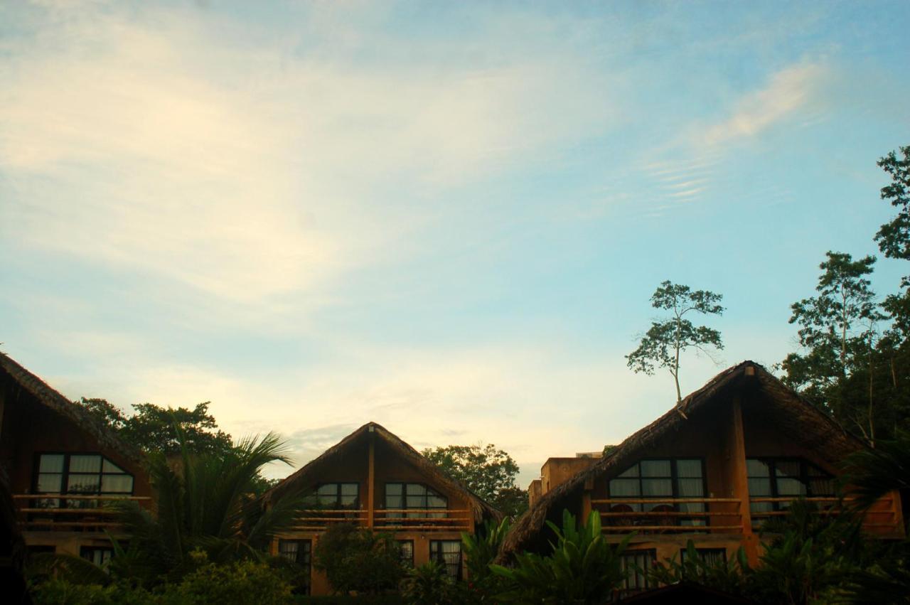 Axkan Palenque, Shows En Vivo & Gastronomia Mar Y Tierra & Travel Agency ภายนอก รูปภาพ