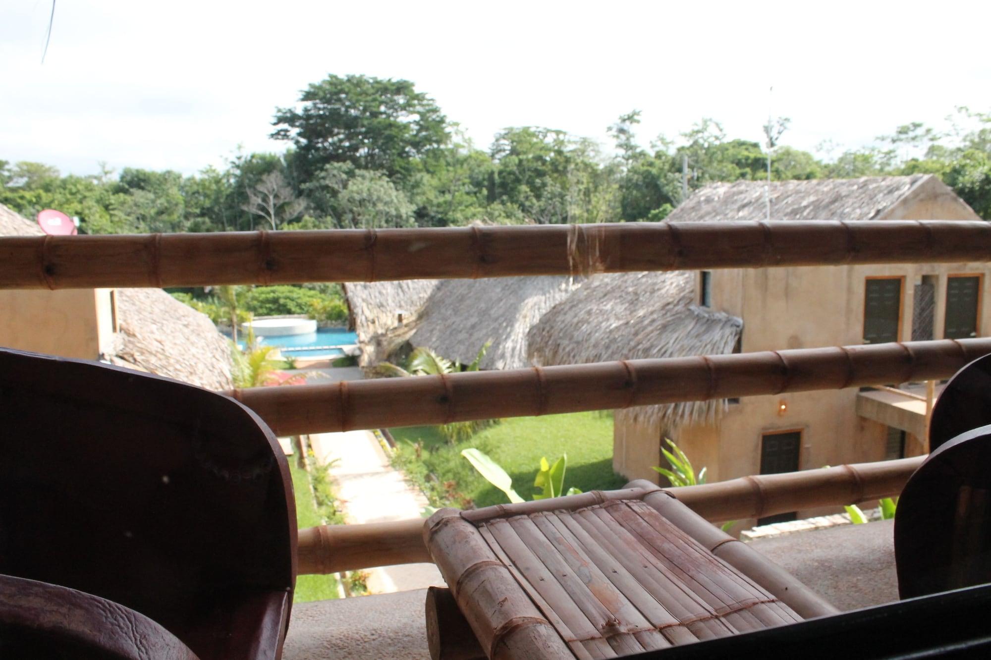 Axkan Palenque, Shows En Vivo & Gastronomia Mar Y Tierra & Travel Agency ภายนอก รูปภาพ