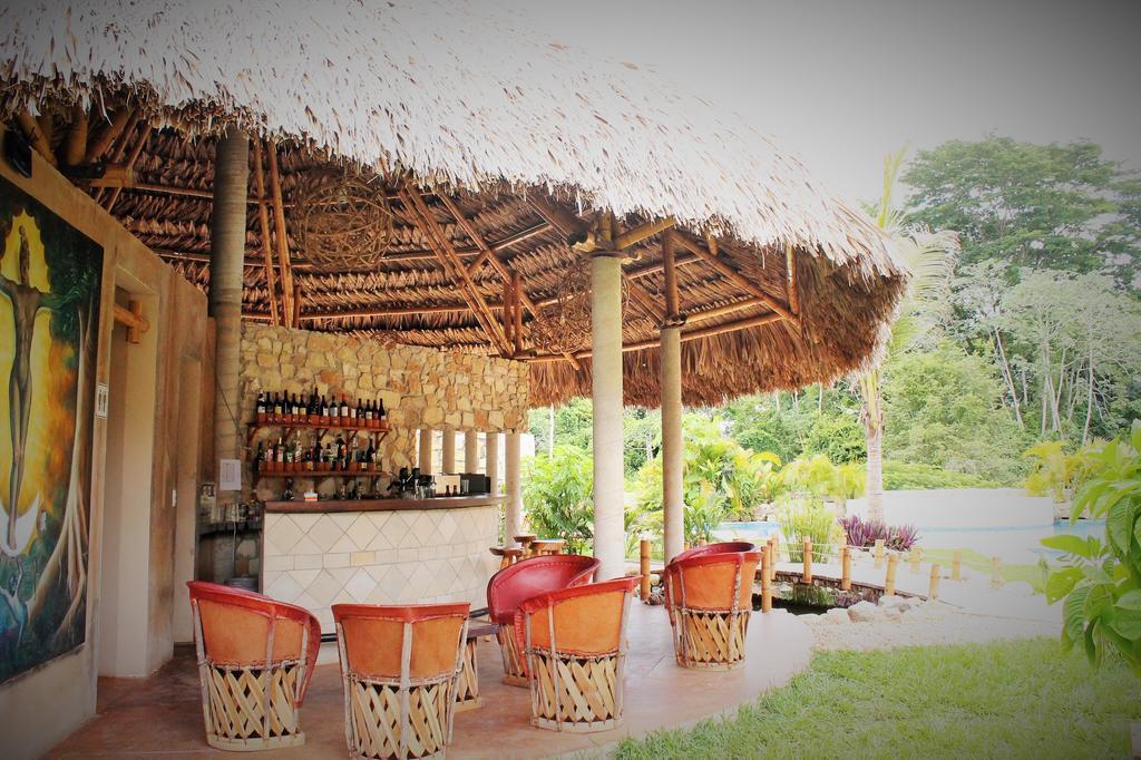 Axkan Palenque, Shows En Vivo & Gastronomia Mar Y Tierra & Travel Agency ภายนอก รูปภาพ